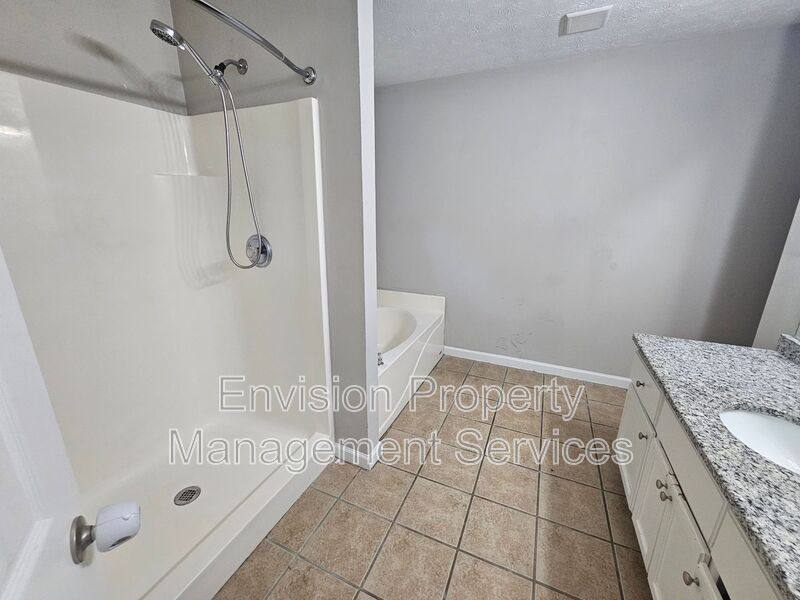 House for rent at 479 Lakeshore Dr, Stockbridge, GA 30281