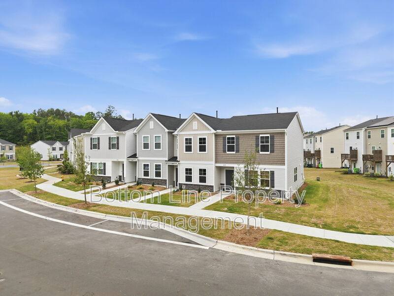 Townhouse for rent at 2495 Tonoloway Dr, Raleigh, NC 27610