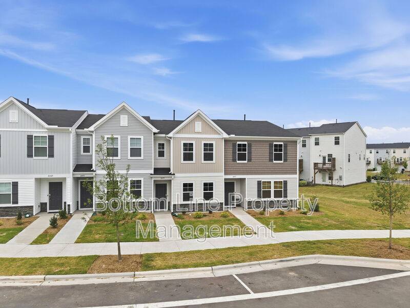 Townhouse for rent at 2495 Tonoloway Dr, Raleigh, NC 27610