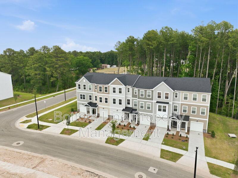 Townhouse for rent at 3146 Gypsum Dr, Durham, NC 27703