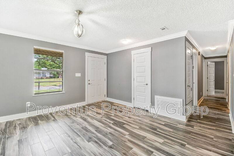 House for rent at 3214 Palmdale Ave, Pensacola, FL 32526