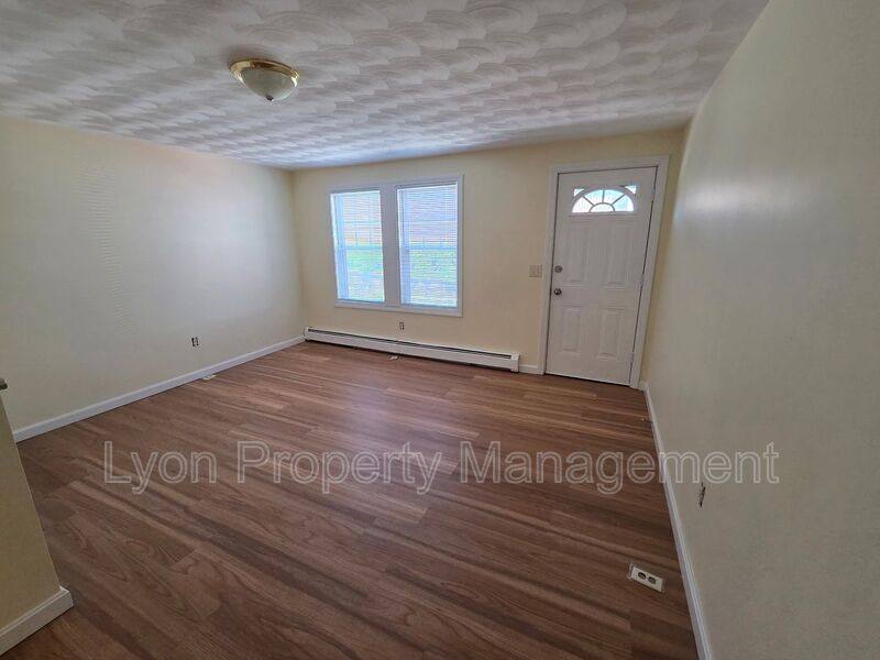 Apartment for rent at 313 High St #1F, Woonsocket, RI 02895