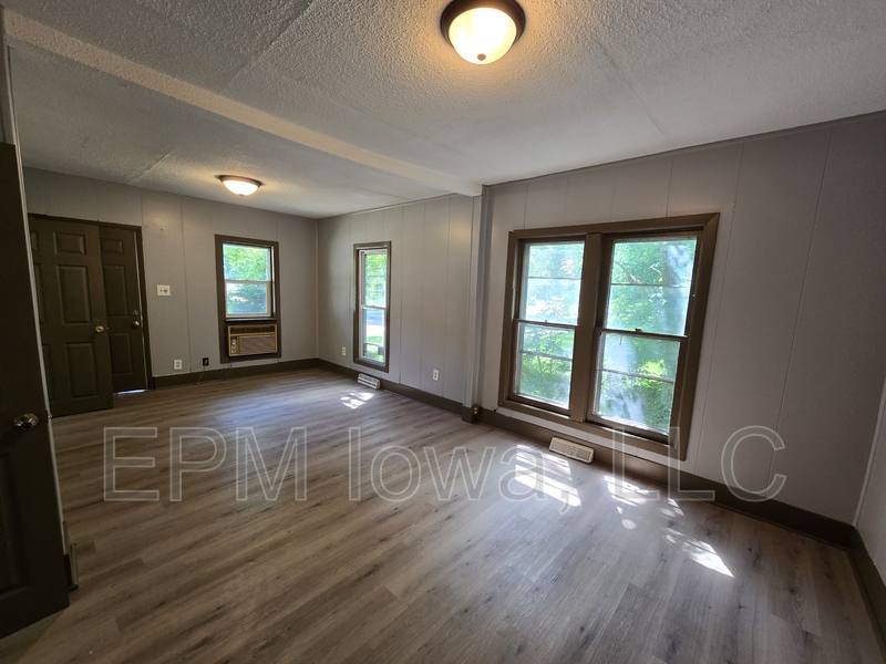House for rent at 519 Adams St, Waterloo, IA 50703