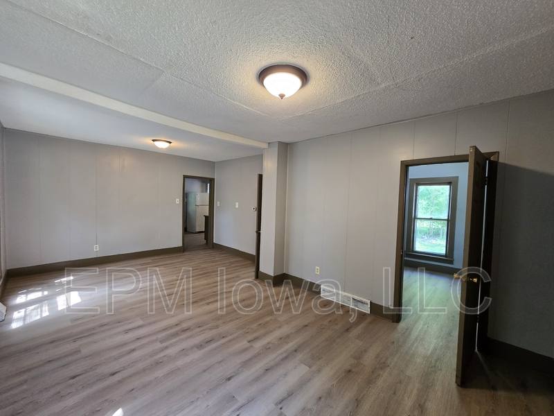 House for rent at 519 Adams St, Waterloo, IA 50703