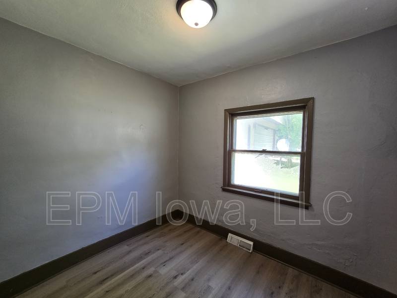 House for rent at 519 Adams St, Waterloo, IA 50703