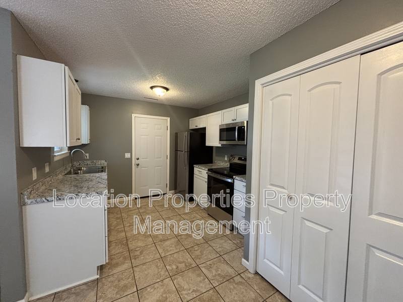 Apartment for rent at 1406 E 21st Terrace #1, Lawrence, KS 66046
