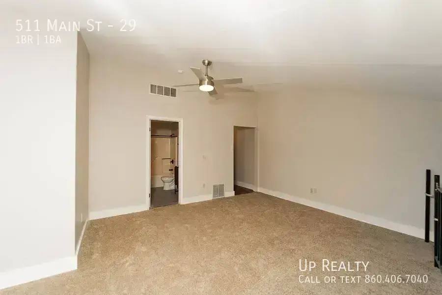 Apartment for rent at 511 Main St, West Haven, CT 06516