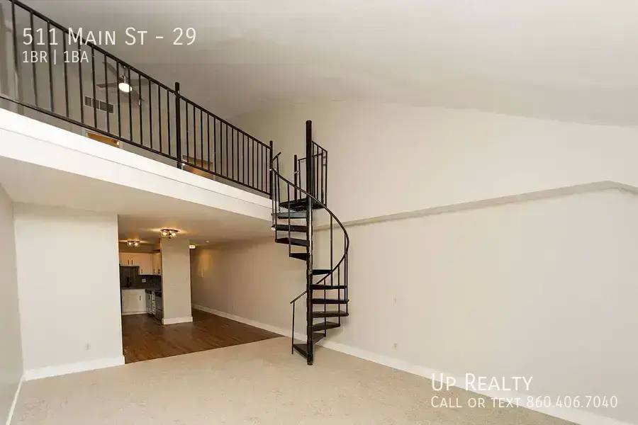 Apartment for rent at 511 Main St, West Haven, CT 06516