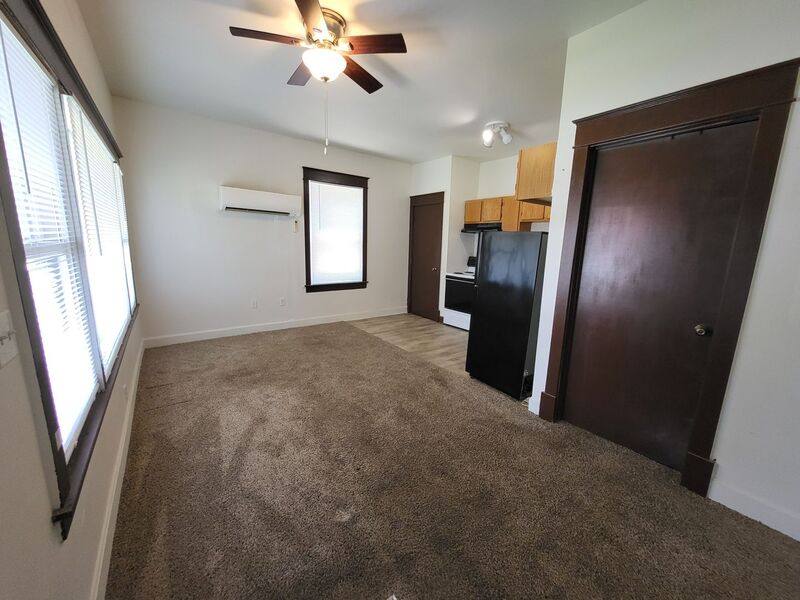 Apartment for rent at 517 W Maple Ave #1G, Independence, MO 64050