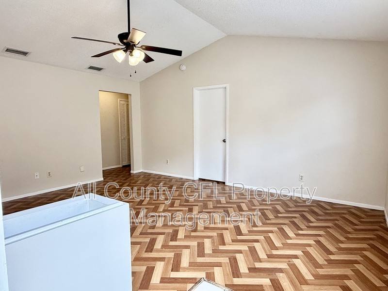 House for rent at 1215 Creekbottom Circle, Orlando, FL 32825