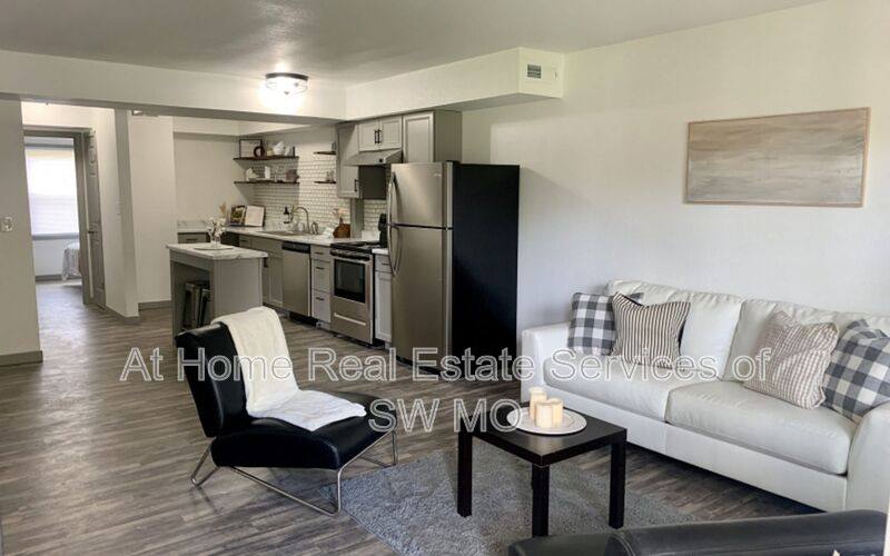 Apartment for rent at 1438 E Elm #18, Springfield, MO 65802