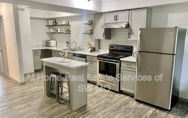 Apartment for rent at 1438 E Elm #18, Springfield, MO 65802