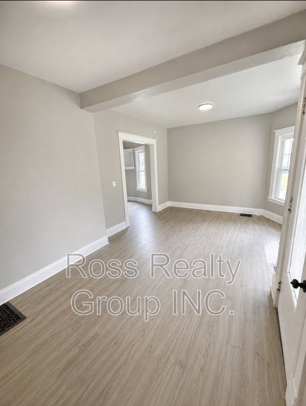 Apartment for rent at 702 Boalt #DOWNSTAIRS, Toledo, OH 43609