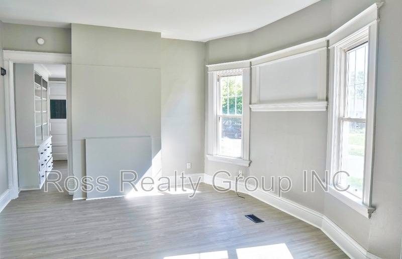 Apartment for rent at 702 Boalt #DOWNSTAIRS, Toledo, OH 43609