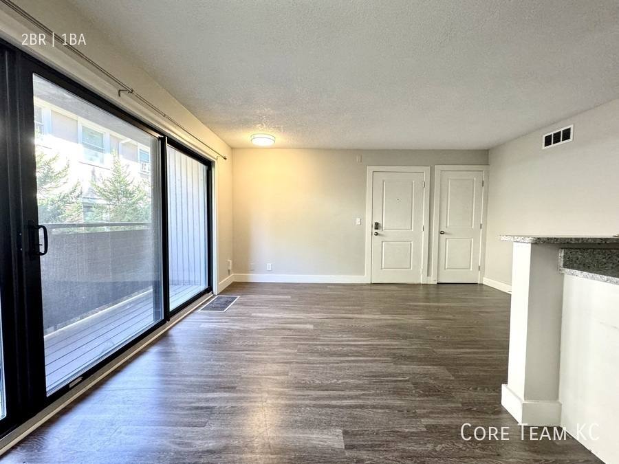 Apartment for rent at 4916 Grand Ave, Kansas City, MO 64112