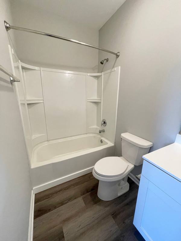 Apartment for rent at 301 N Madison St #2F, Woodstock, IL 60098