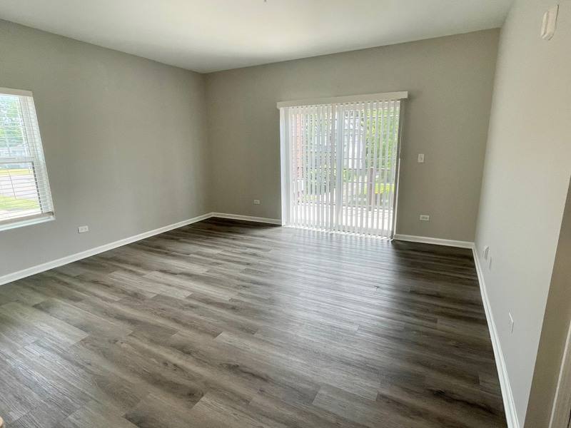 Apartment for rent at 301 N Madison St #2F, Woodstock, IL 60098