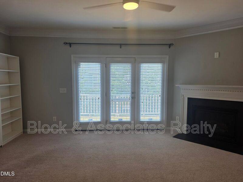 Townhouse for rent at 124 Braeside Court, Cary, NC 27519