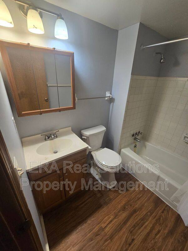 Apartment for rent at 2460 Hiawatha St, Columbus, OH 43211