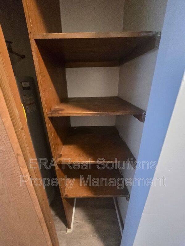 Apartment for rent at 2460 Hiawatha St, Columbus, OH 43211