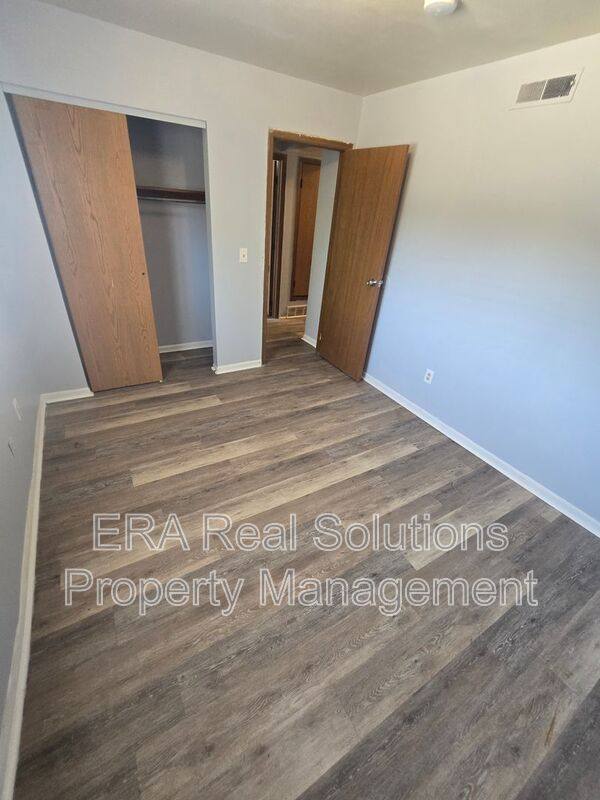 Apartment for rent at 2460 Hiawatha St, Columbus, OH 43211