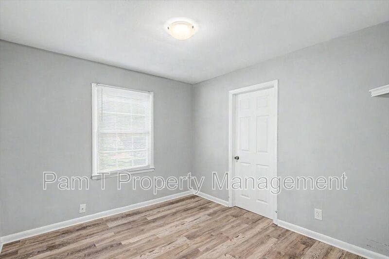 House for rent at 1719 E 59th St, Savannah, GA 31404