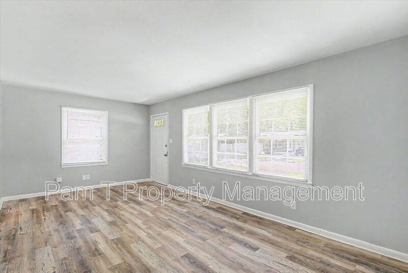 House for rent at 1719 E 59th St, Savannah, GA 31404