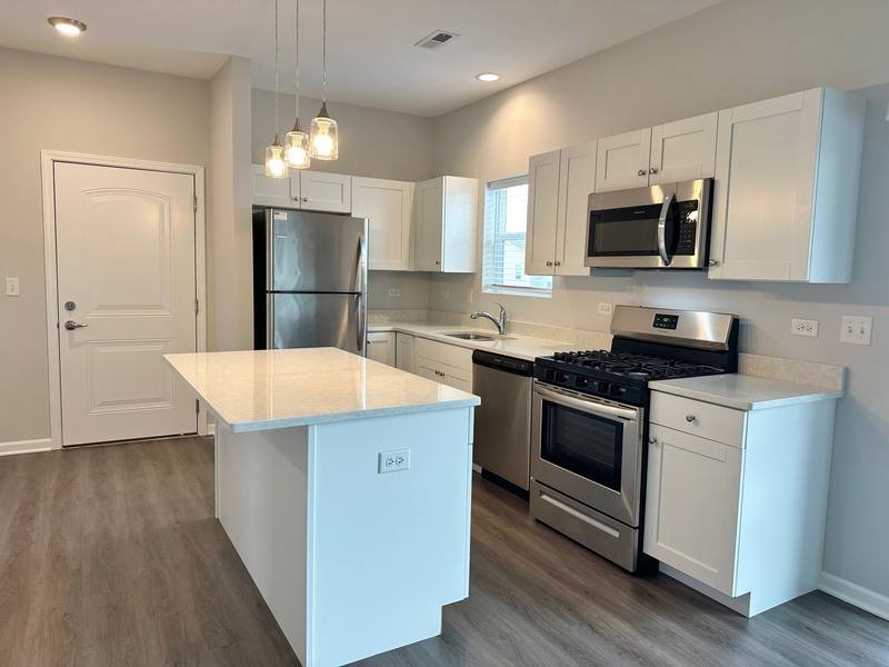 Apartment for rent at 853 E Main St #3D, Dundee, IL 60118