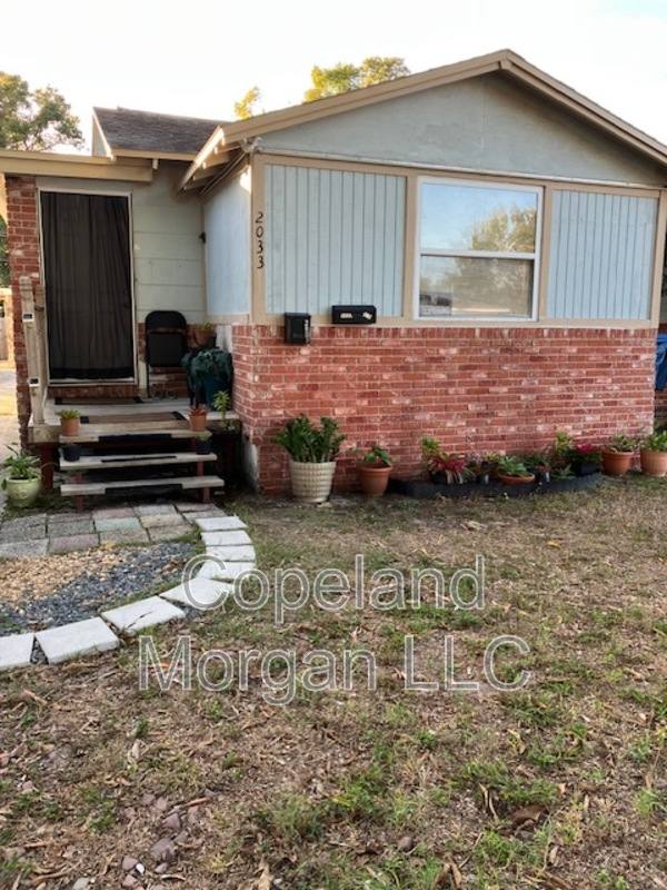 Apartment for rent at 2033 20th St S, Saint Petersburg, FL 33712