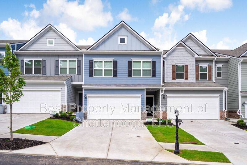 Townhouse for rent at 5149 Hornbeam Cr, Ooltewah, TN 37363