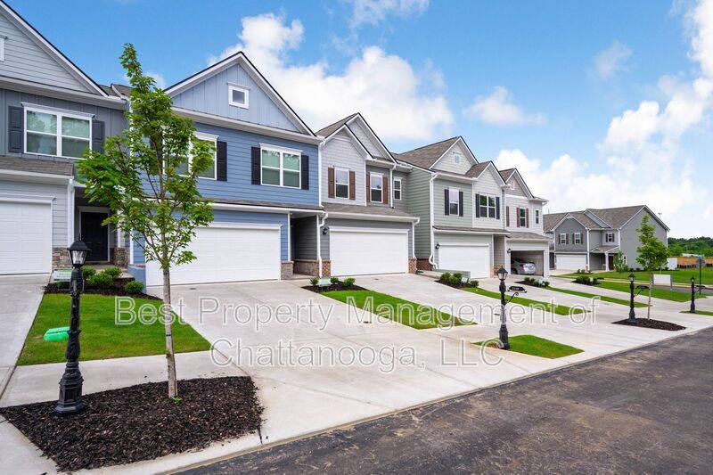 Townhouse for rent at 5149 Hornbeam Cr, Ooltewah, TN 37363