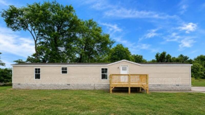 House for rent at 315 Jennifer St #32, Oak Grove, KY 42262