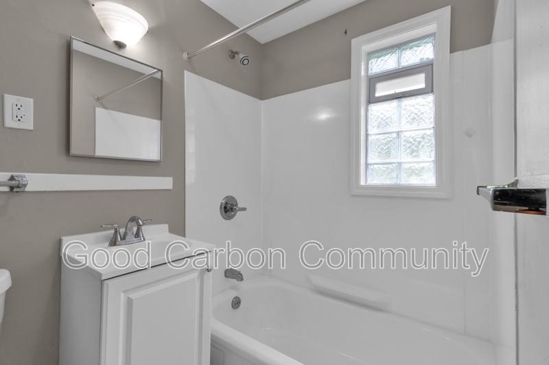 Apartment for rent at 315 Beattie Ave #3, Lockport, NY 14094