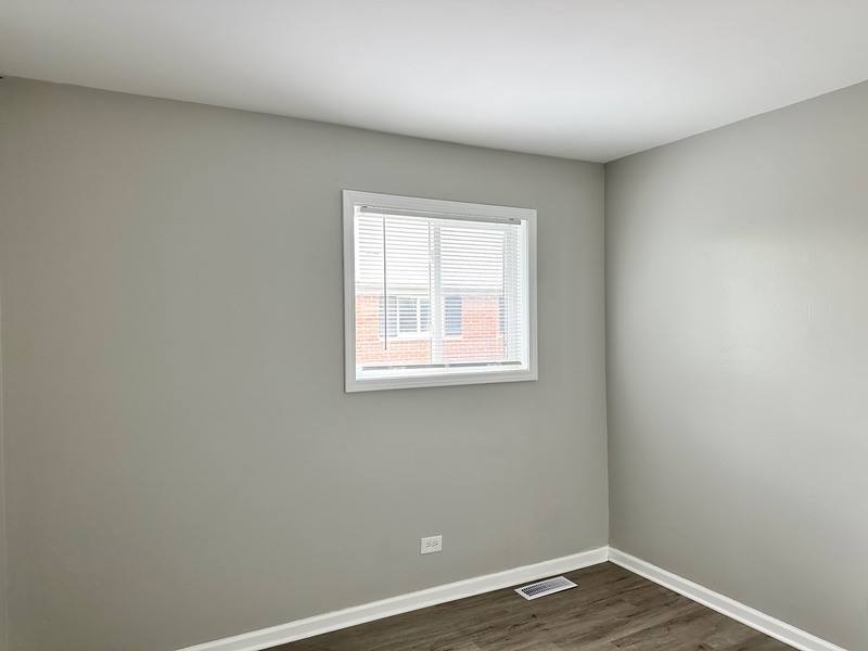 Townhouse for rent at 1715 E Roosevelt Rd #1, Wheaton, IL 60187