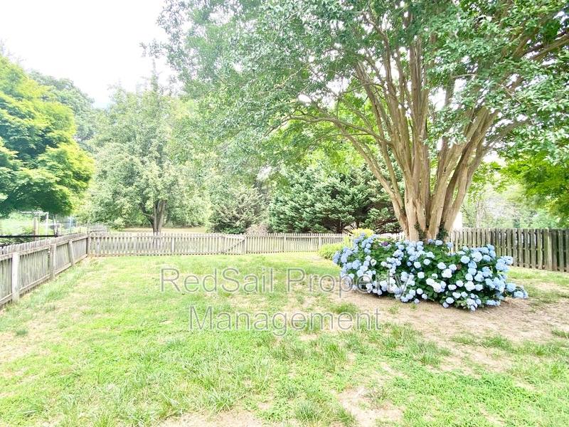 House for rent at 443 Sonora Dr, Hampton, VA 23669