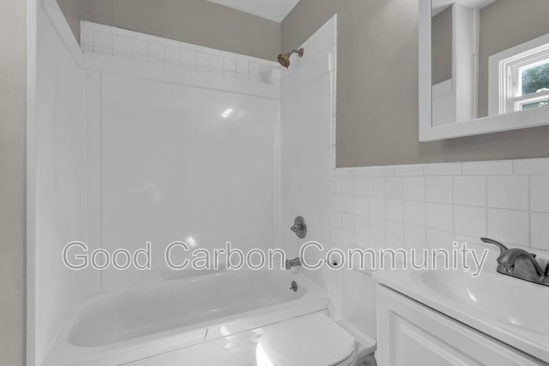 Apartment for rent at 24 Lincoln Ave #REAR, North Tonawanda, NY 14120
