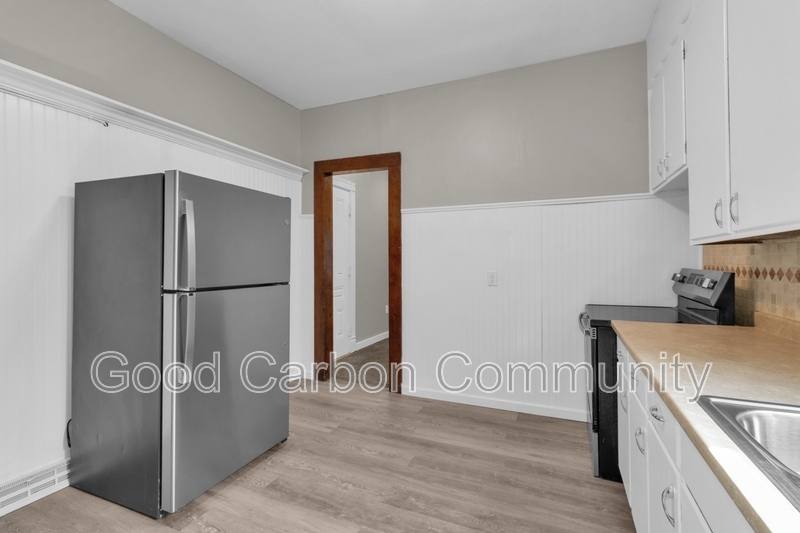 Apartment for rent at 24 Lincoln Ave #REAR, North Tonawanda, NY 14120