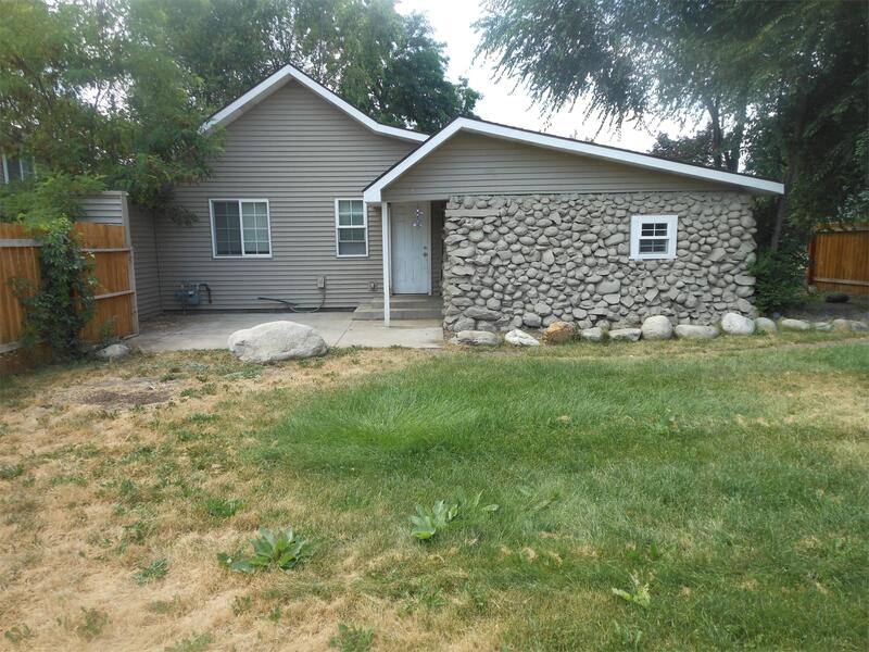 House for rent at 2328 N Wilbur Rd, Spokane, WA 99206