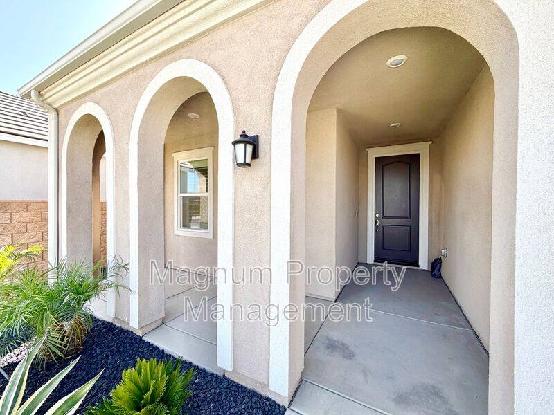 House for rent at 27460 Big Bend Dr, Menifee, CA 92585