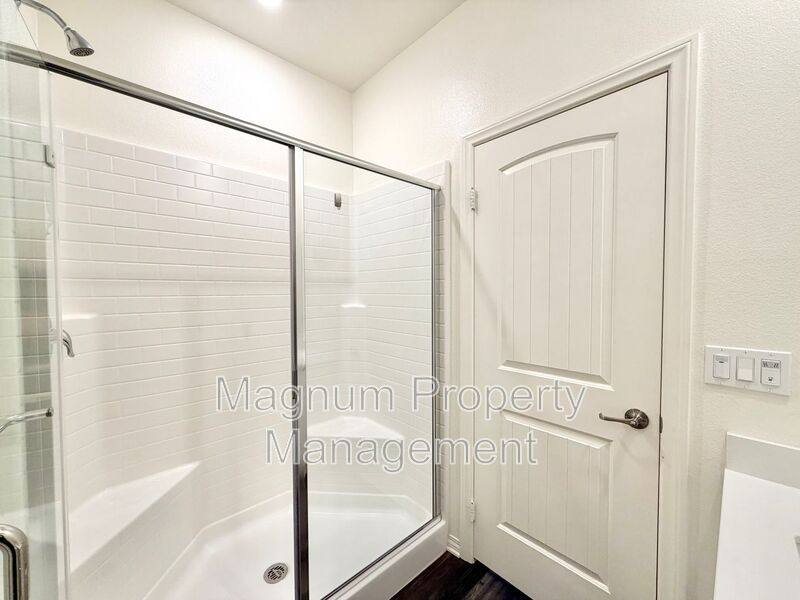 House for rent at 27460 Big Bend Dr, Menifee, CA 92585