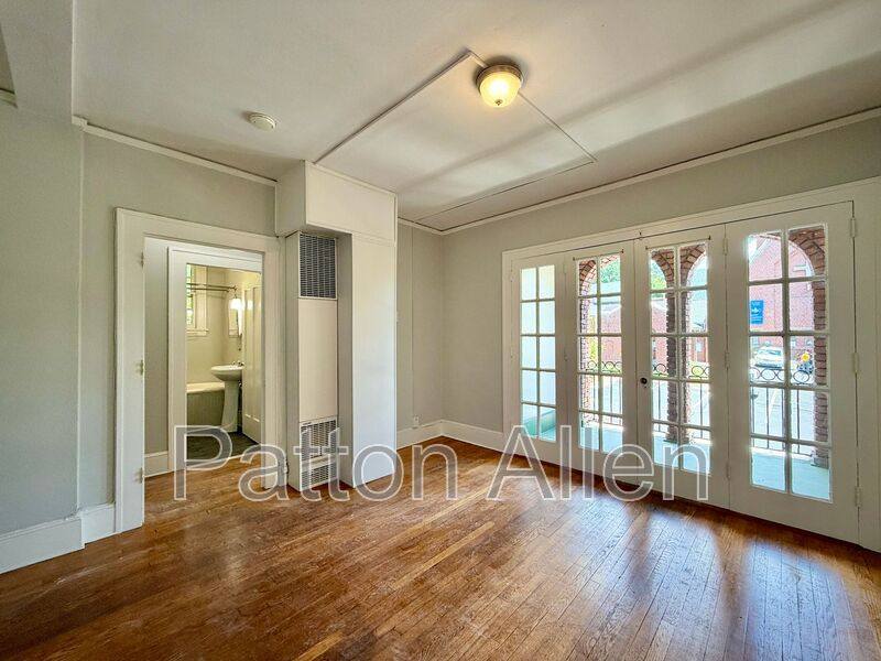 Apartment for rent at 116 E Chestnut St #24, Asheville, NC 28801