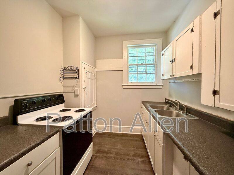 Apartment for rent at 116 E Chestnut St #24, Asheville, NC 28801