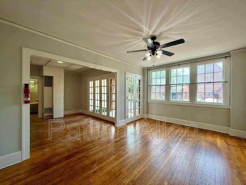 Apartment for rent at 116 E Chestnut St #24, Asheville, NC 28801