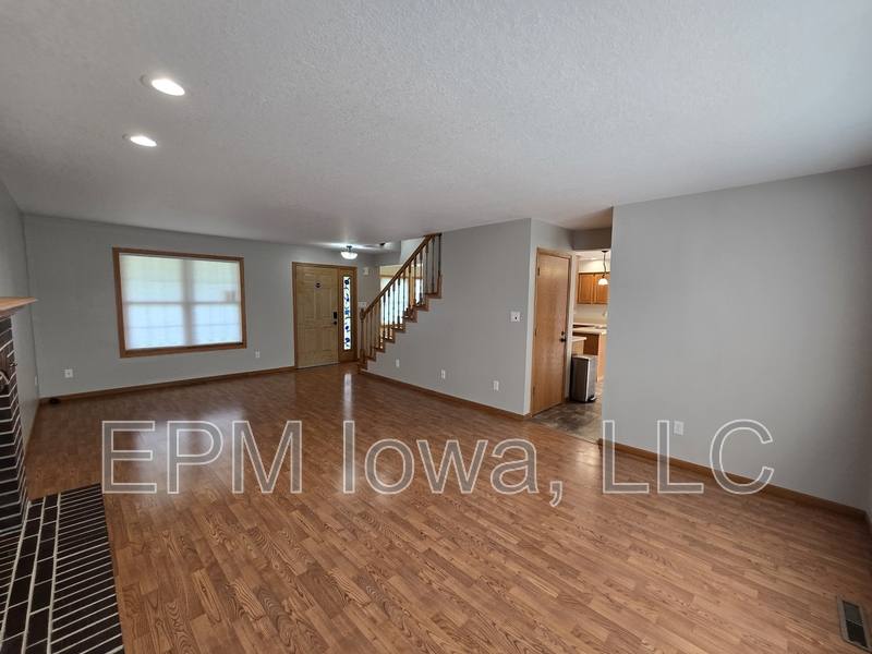 House for rent at 4710 Donald Dr, Cedar Falls, IA 50613