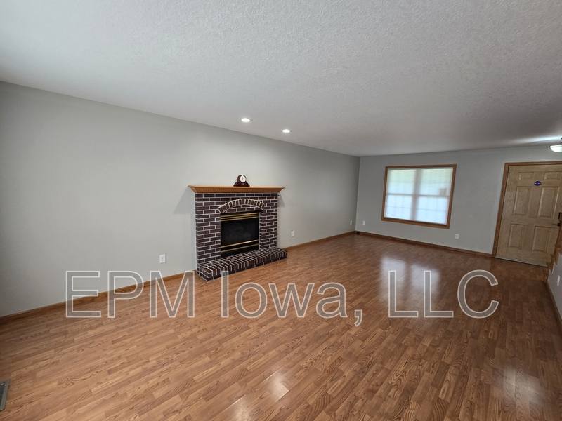 House for rent at 4710 Donald Dr, Cedar Falls, IA 50613