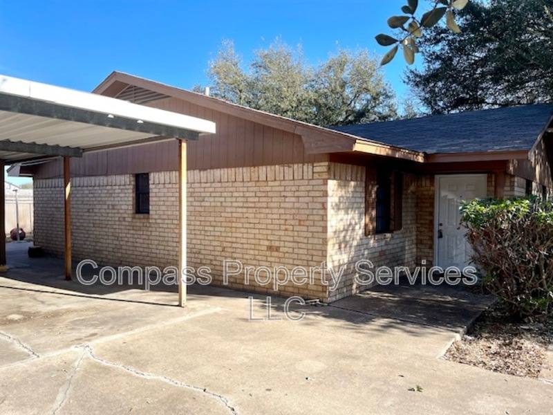 Apartment for rent at 3019B McFerrin Ave, Waco, TX 76708
