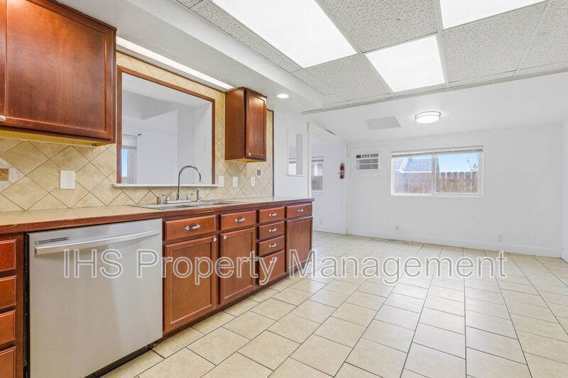 House for rent at 2 W A St #1, Pasco, WA 99301