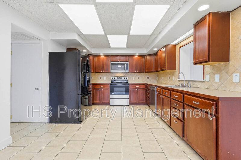 House for rent at 2 W A St #1, Pasco, WA 99301