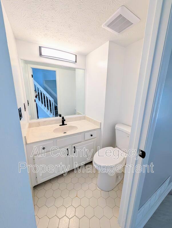 Townhouse for rent at 1609 Burnstone Dr, Stone Mountain, GA 30088