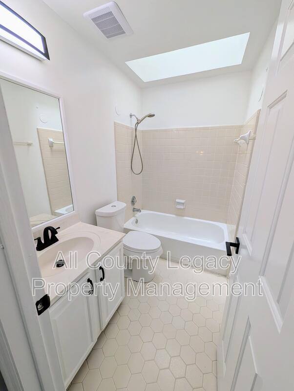Townhouse for rent at 1609 Burnstone Dr, Stone Mountain, GA 30088